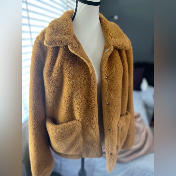 Divided Mustard Yellow Teddy Bear Coat - Picture 8 of 10